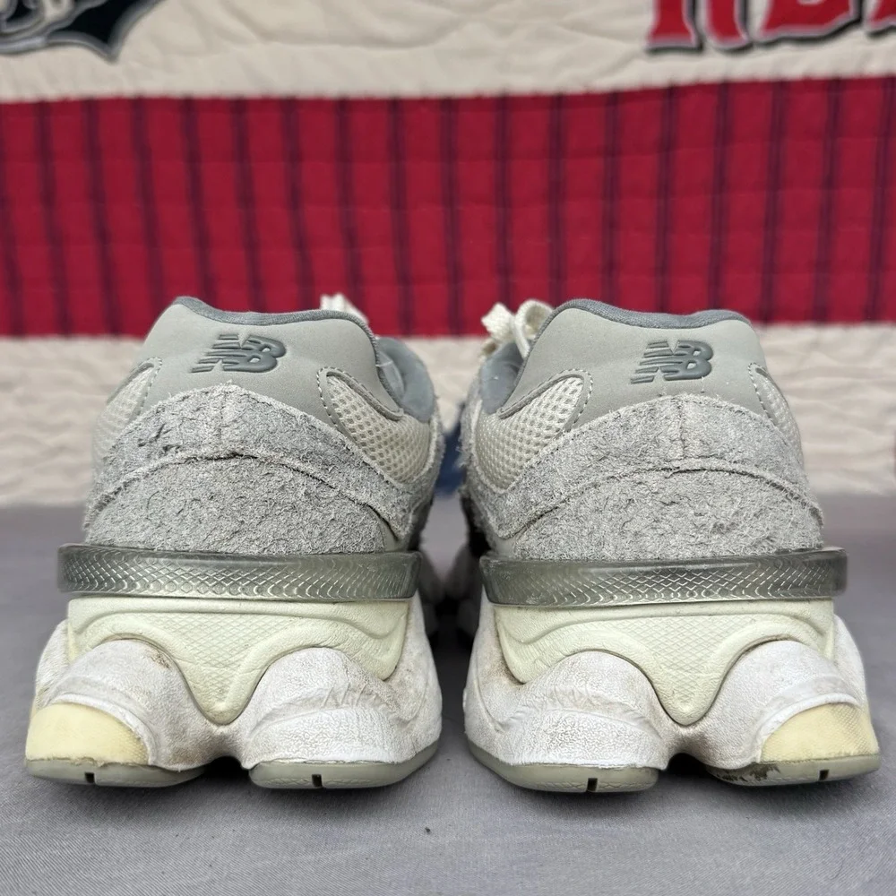 Size‎ M8.5/W10 - New Balance 9060 Grey White U9060YGA